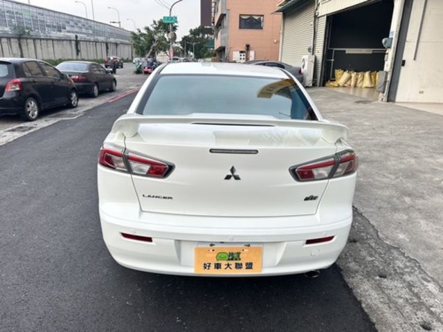 MITSUBISHI三菱 LANCER IO  第4張相片