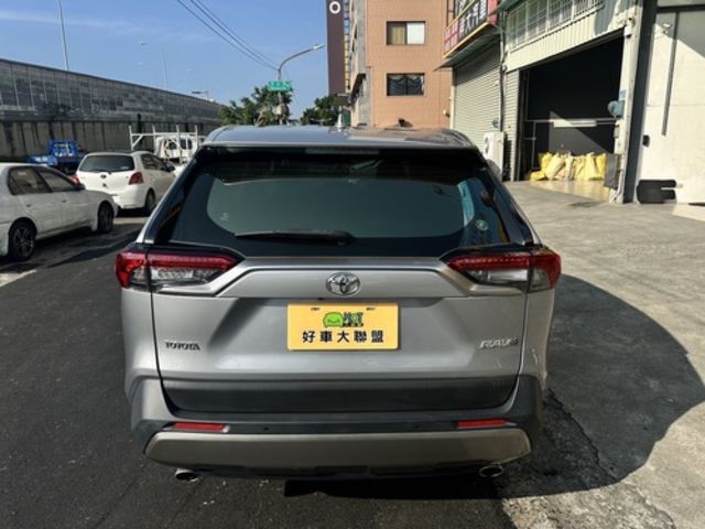 TOYOTA豐田 RAV4  第4張相片