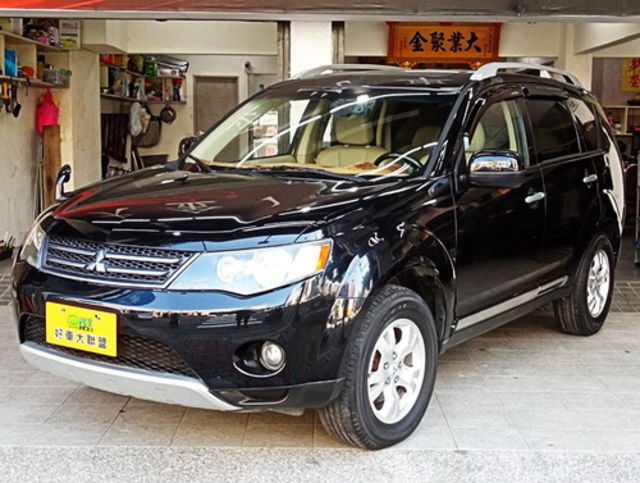 MITSUBISHI三菱 OUTLANDER  第1張相片