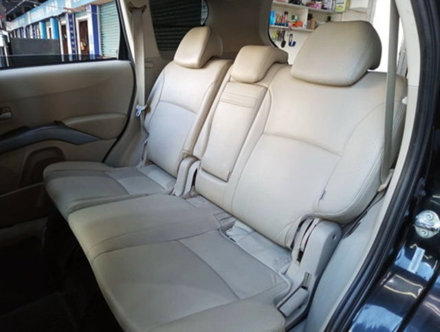 MITSUBISHI三菱 OUTLANDER  第4張相片