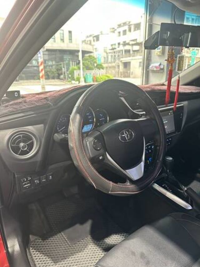 TOYOTA豐田 ALTIS  第3張相片