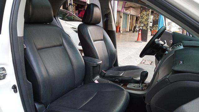 TOYOTA豐田 ALTIS  第6張相片
