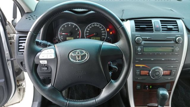 TOYOTA豐田 ALTIS  第9張相片