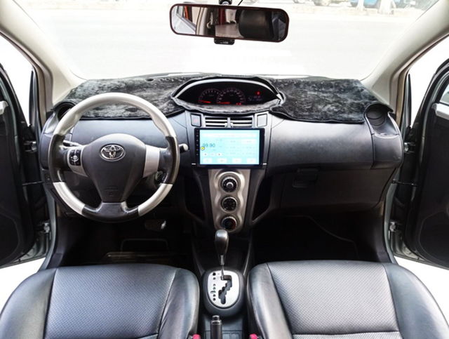 TOYOTA豐田 YARIS  第3張相片