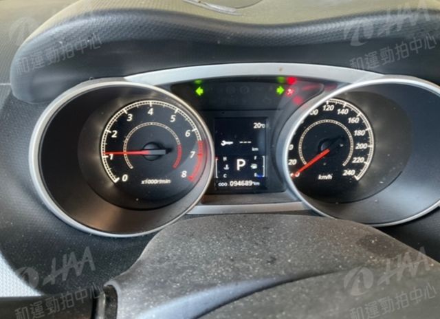 MITSUBISHI三菱 OUTLANDER  第9張相片