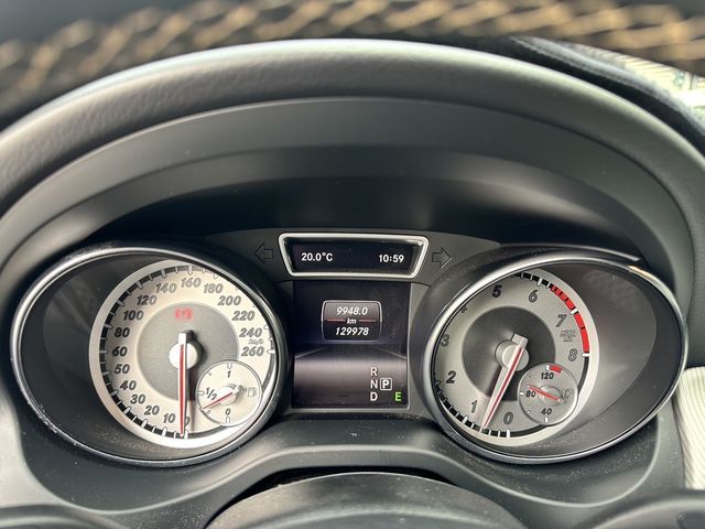 M-BENZ賓士 CLA220  第5張相片