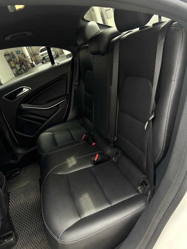 M-BENZ賓士 CLA220  第10張相片