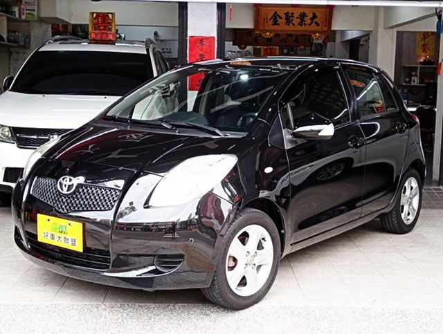 TOYOTA豐田 YARIS  第1張相片