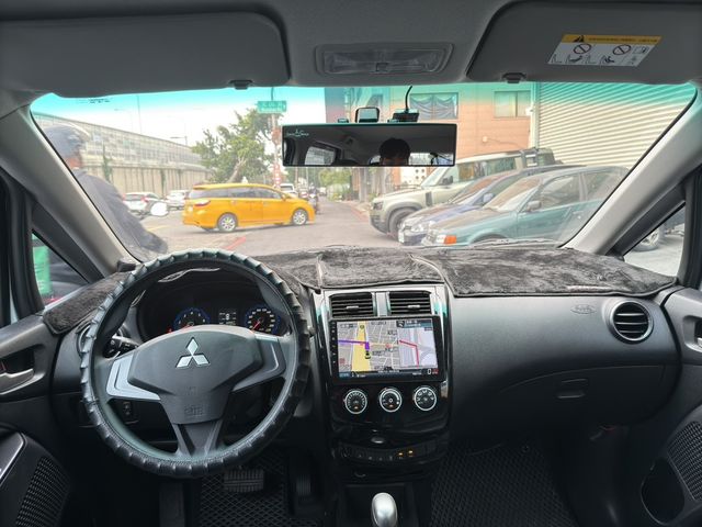 MITSUBISHI三菱 COLT PLUS  第15張相片