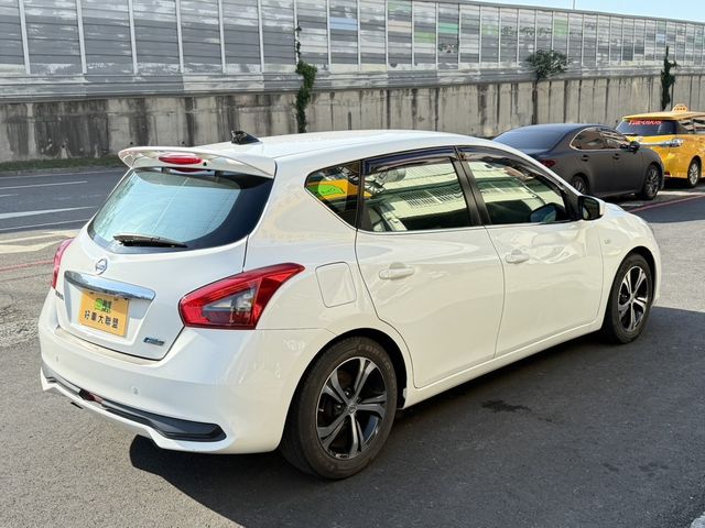 NISSAN日產 TIIDA  第5張相片