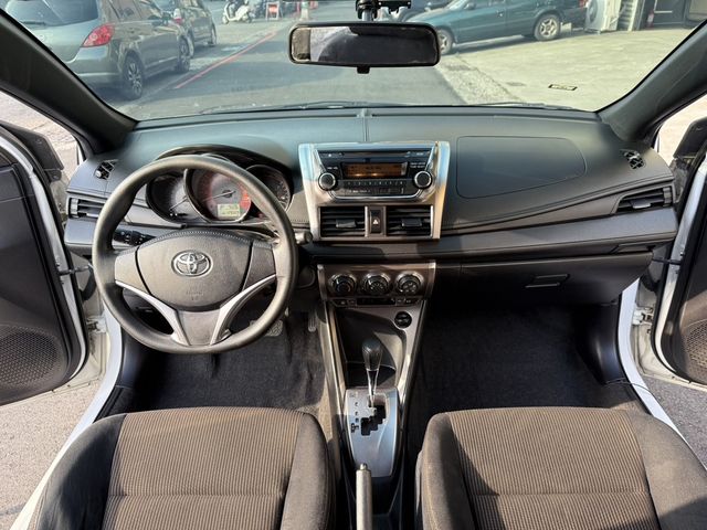 TOYOTA豐田 YARIS  第7張相片