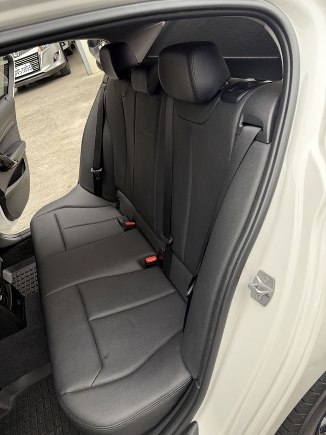 BMW寶馬 116I  第10張相片
