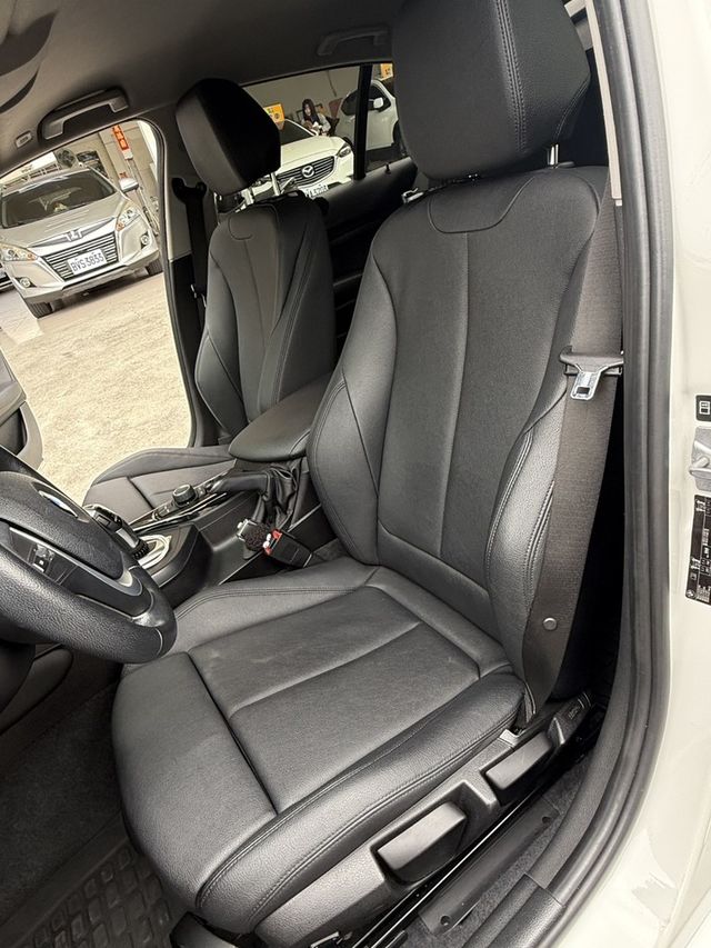 BMW寶馬 116I  第13張相片