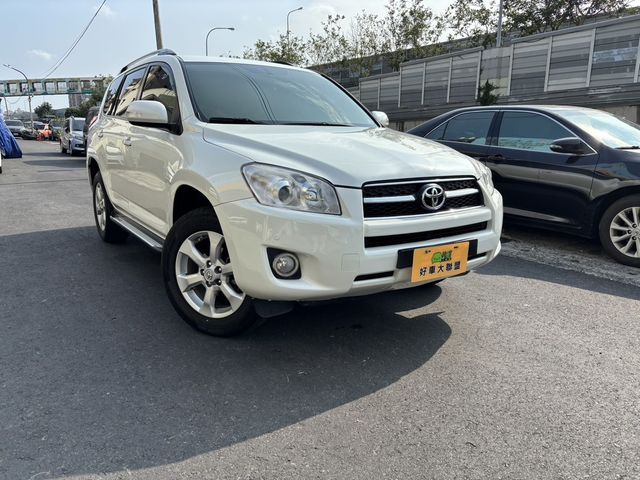 TOYOTA豐田 RAV4  第3張相片