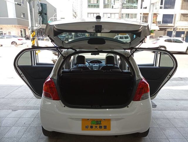 TOYOTA豐田 YARIS  第3張相片
