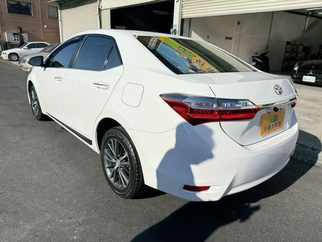 TOYOTA豐田 ALTIS  第6張相片