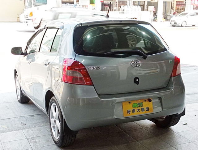 TOYOTA豐田 YARIS  第2張相片