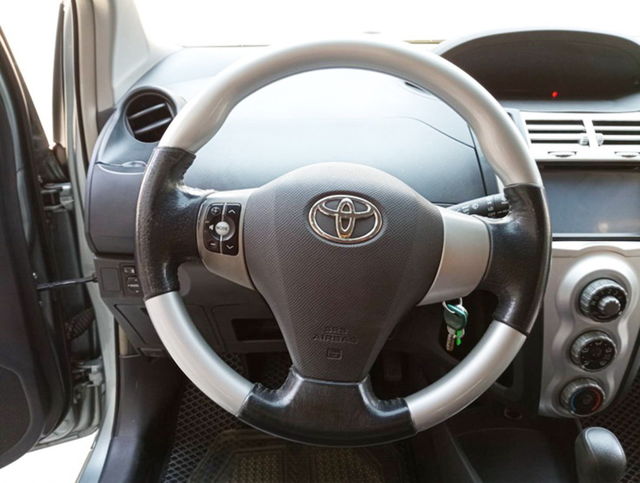 TOYOTA豐田 YARIS  第9張相片