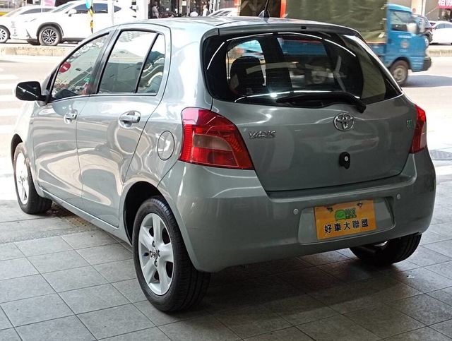 TOYOTA豐田 YARIS  第2張相片