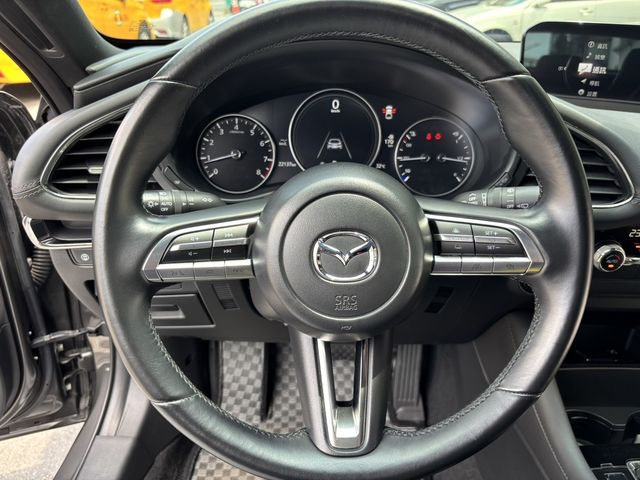 MAZDA馬自達 MAZDA 3  第7張相片