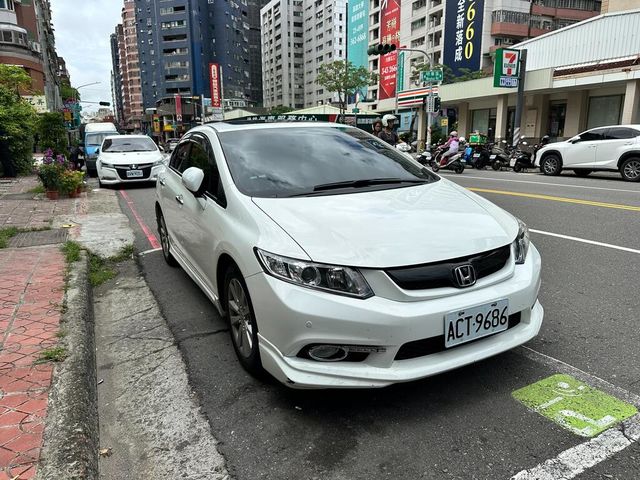 HONDA本田 CIVIC  第2張相片