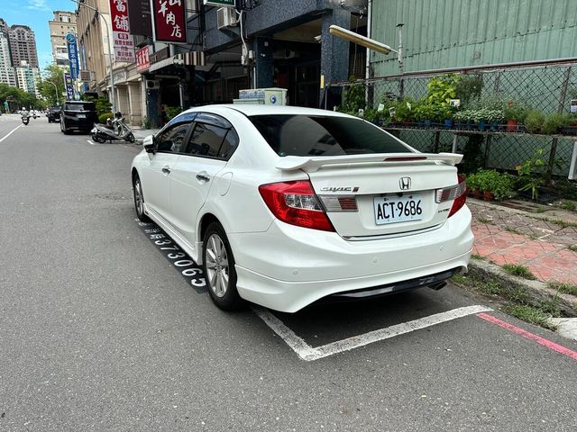 HONDA本田 CIVIC  第3張相片