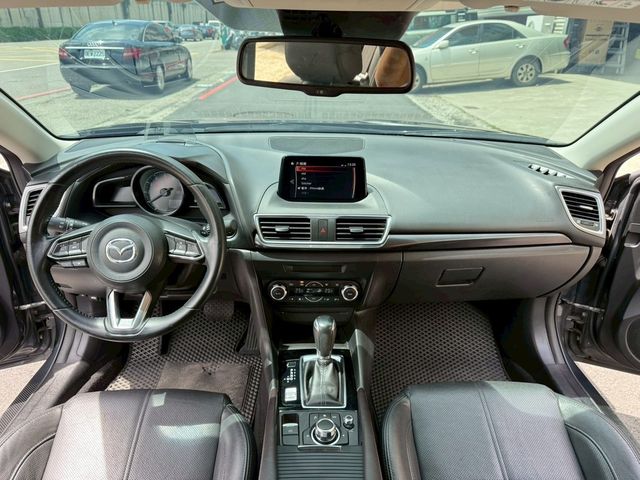 MAZDA馬自達 MAZDA 3  第7張相片