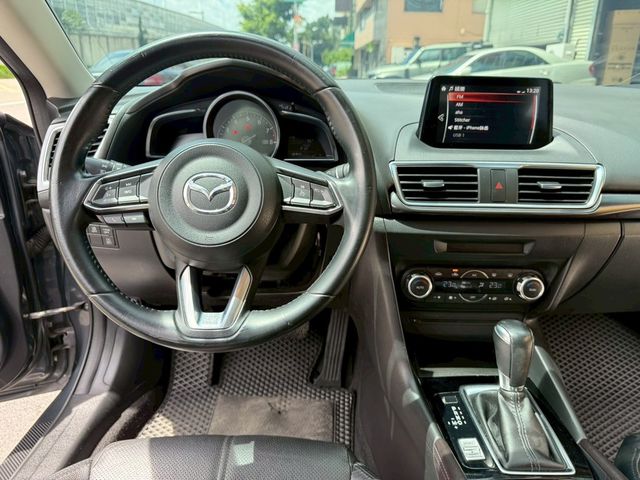 MAZDA馬自達 MAZDA 3  第11張相片
