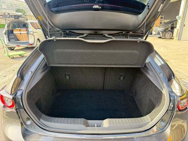 MAZDA馬自達 MAZDA 3  第17張相片