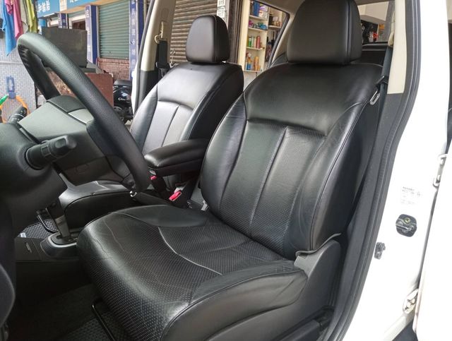NISSAN日產 TIIDA  第4張相片