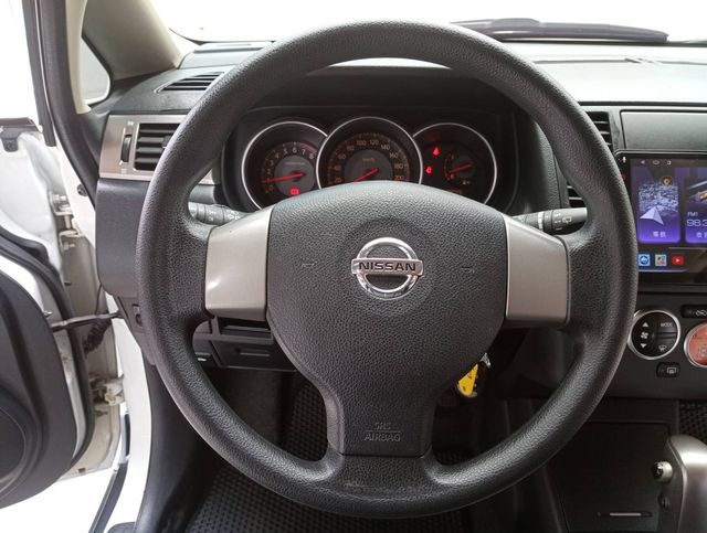 NISSAN日產 TIIDA  第8張相片