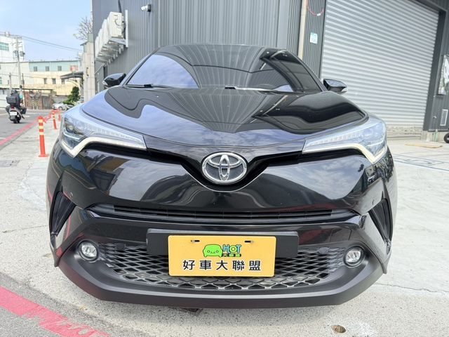 TOYOTA豐田 C-HR  第2張相片