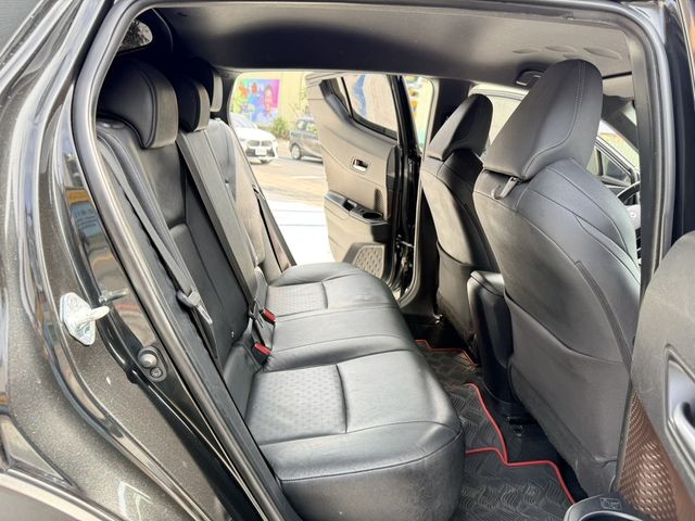 TOYOTA豐田 C-HR  第12張相片