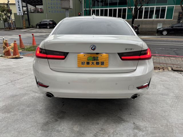 BMW寶馬 318I  第5張相片