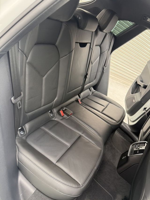 PORSCHE保時捷 MACAN  第18張相片