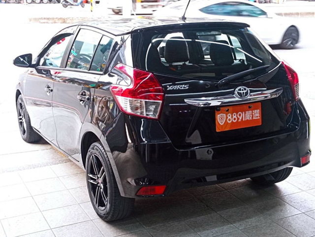 TOYOTA豐田 YARIS  第2張相片