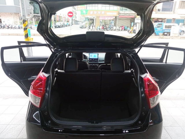 TOYOTA豐田 YARIS  第5張相片