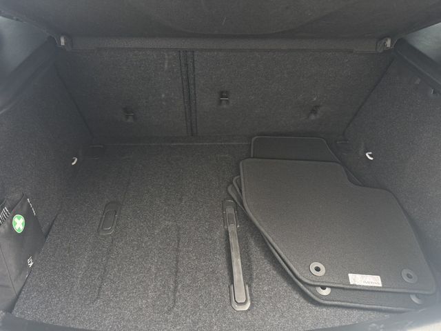 VOLVO富豪 V40  第15張相片