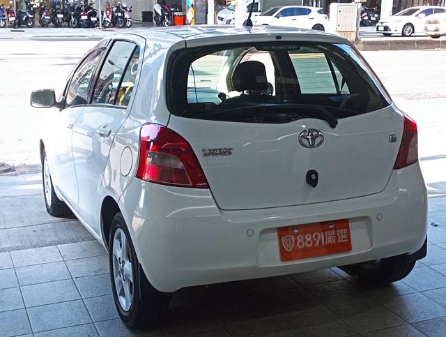 TOYOTA豐田 YARIS  第2張相片