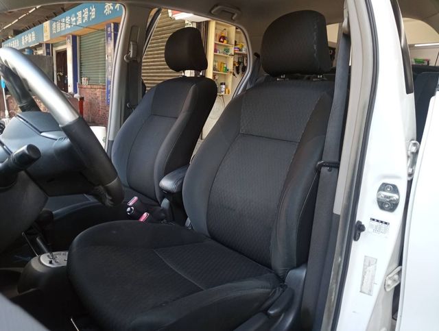 TOYOTA豐田 YARIS  第7張相片