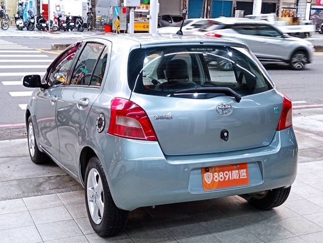 TOYOTA豐田 YARIS  第2張相片