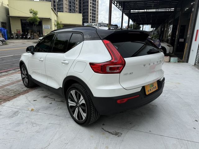 VOLVO富豪 XC40  第5張相片