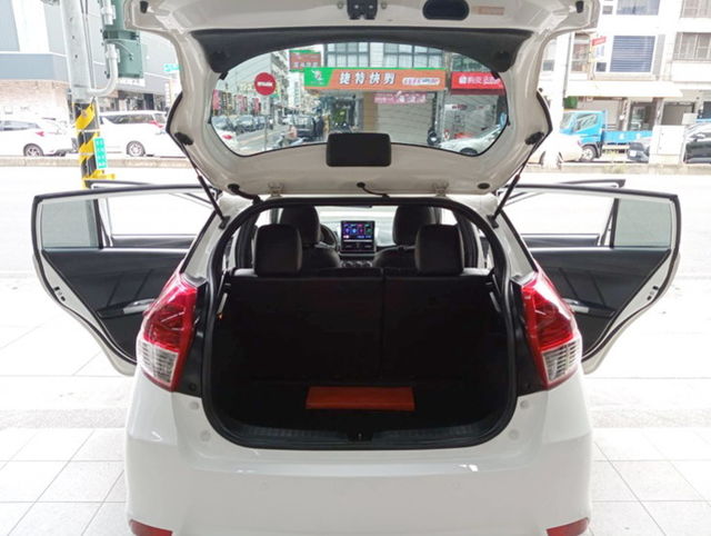TOYOTA豐田 YARIS  第3張相片