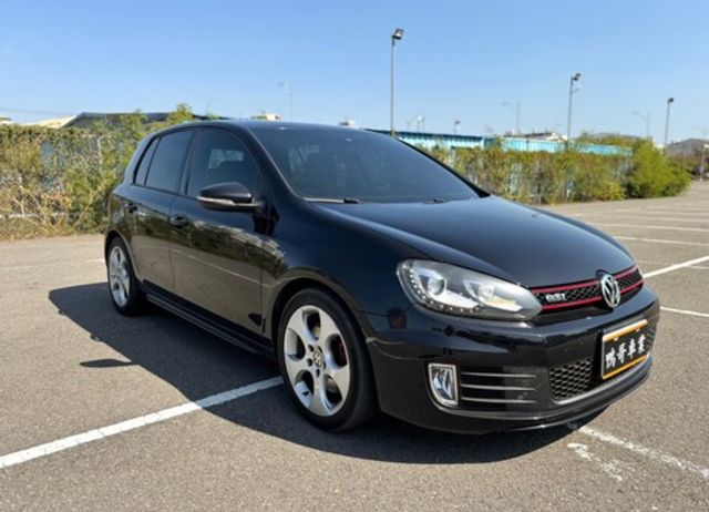VOLKSWAGEN福斯 GOLF GTI  第6張相片