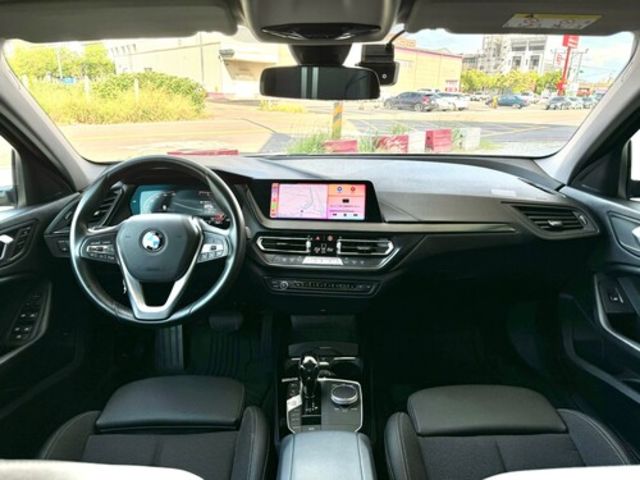 BMW寶馬 118I  第7張相片