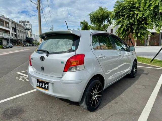 TOYOTA豐田 YARIS  第2張相片