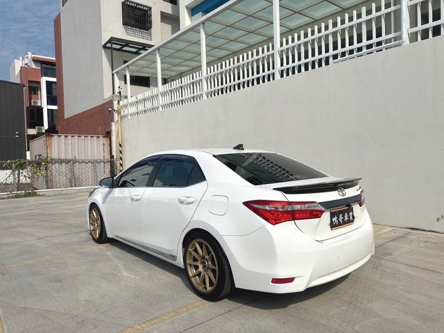 TOYOTA豐田 ALTIS  第7張相片