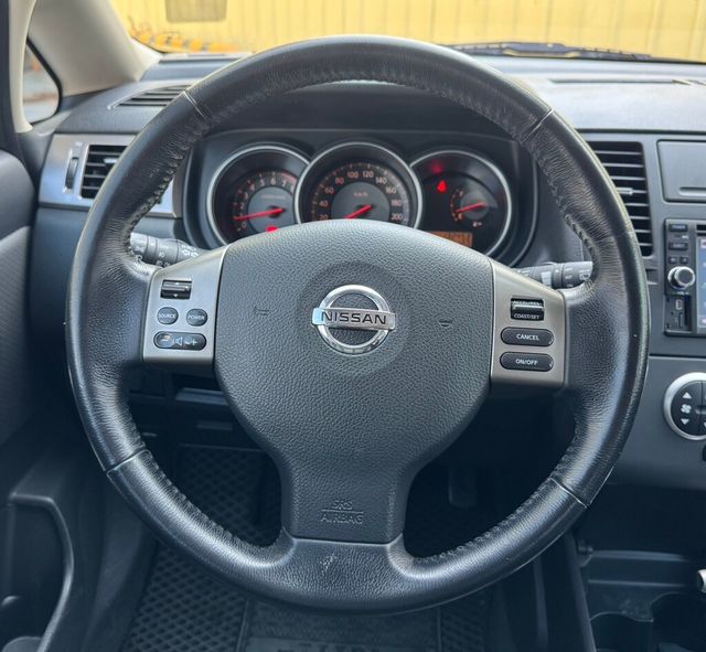 NISSAN日產 TIIDA  第10張相片