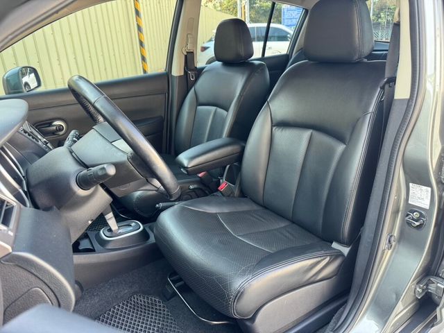 NISSAN日產 TIIDA  第15張相片