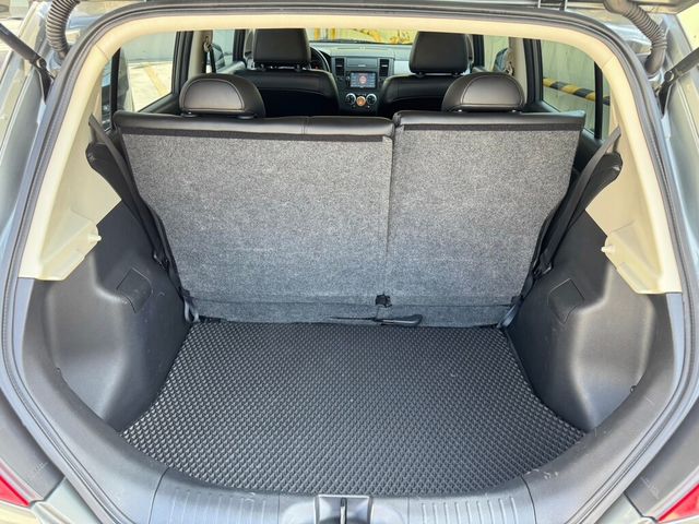 NISSAN日產 TIIDA  第19張相片